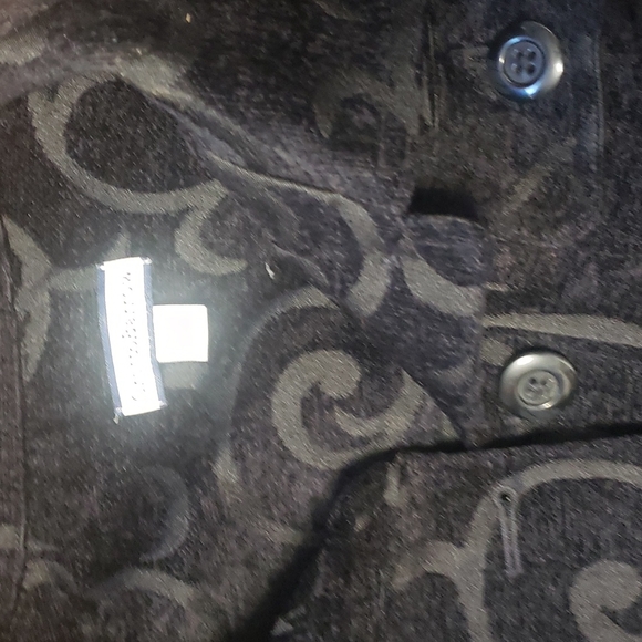 Black on black embroidery Fits like a jean jacket Pockets Snug Croft & Barrow XL - Picture 6 of 7